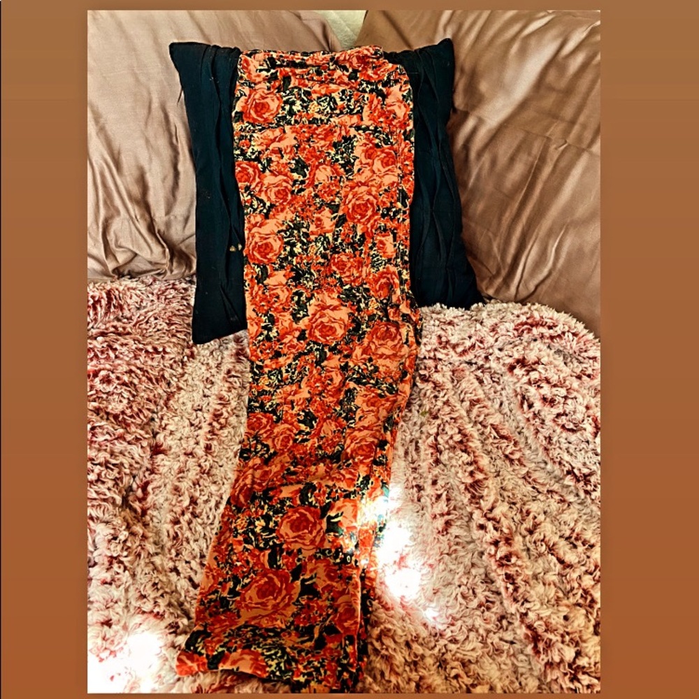 LULAROE ROSE PINK LEGGINGS